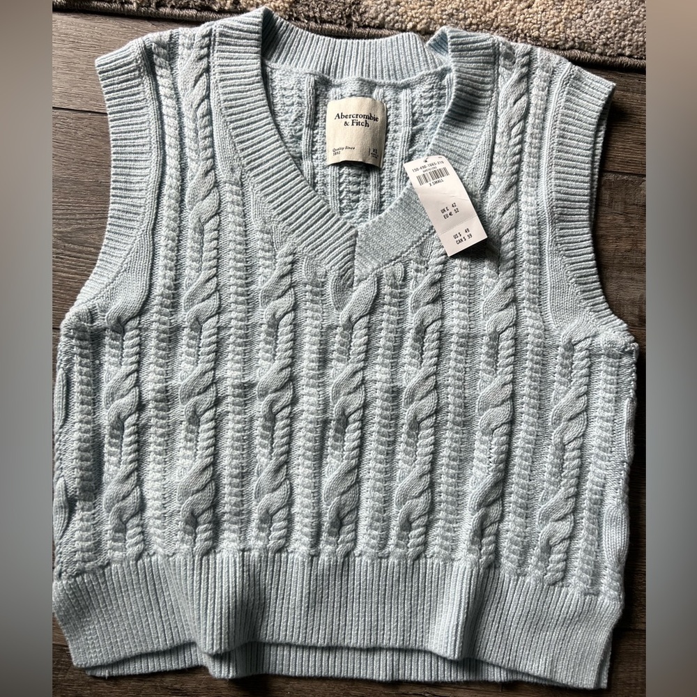 Abercrombie & Fitch Women’s V Neck Sweater Vest Light Blue XS